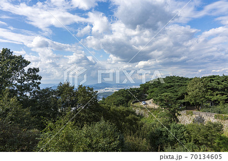 南漢山城 城壁 風景 70134605