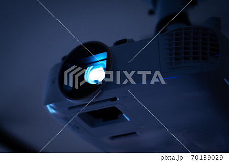 プロジェクター 70139029