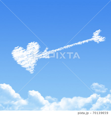 Cloud shaped as love ,dream concept 70139659