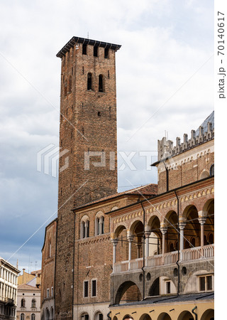 Torre degli Anziani - Medieval Civic Tower in Padua Veneto Italy 70140617
