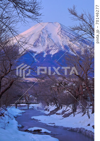 【山梨県】 忍野富士 70146277