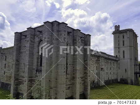 French royal fortress in the town of Vincennes 70147323