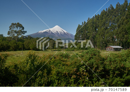 Country house and Llanquihue Lake at Puerto Varas, Chile, South America. 70147589