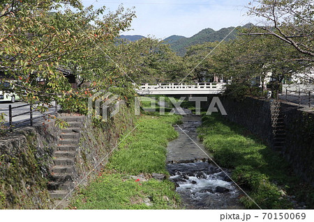 山口一ノ坂川の初秋の風景 70150069
