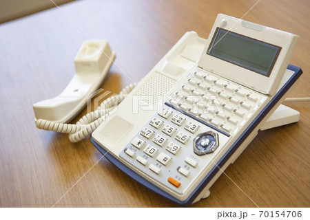 オフィスの固定電話 70154706