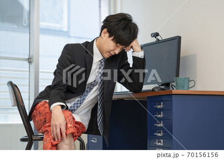 テレワーク疲れ　イメージ 70156156