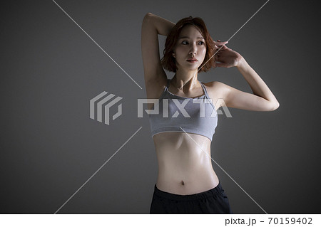 女性　　アスリート　スポーツ 70159402
