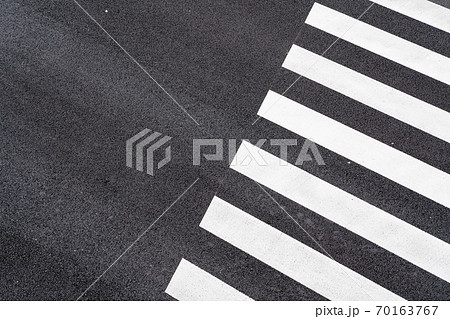 横断歩道 70163767