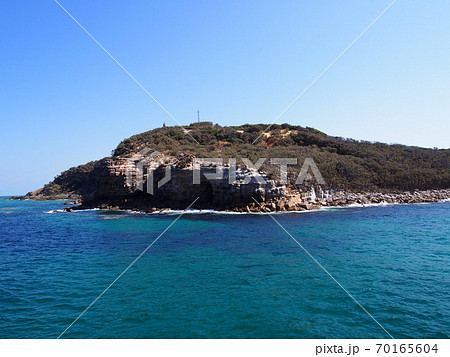 モートン島の岬と青い海 モートン島の岬と青い海 70165604