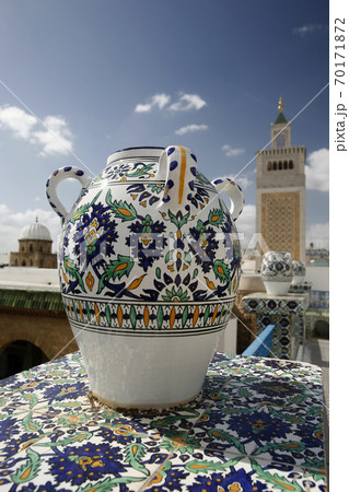 TUNISIA TUNIS CITY MEDINA EZ ZITOUNA MOSQUE 70171872