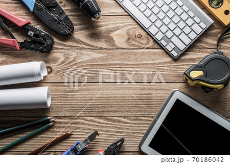 Repair service request Repair service request 70186042