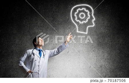 Neuroscience and brain research concept 70187506