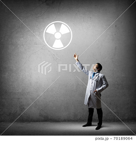 Medical industry and radioactive materials 70189064