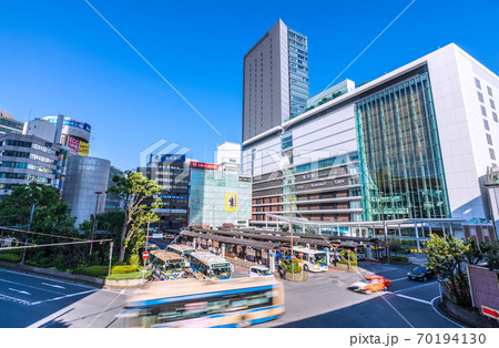 日本の横浜都市景観　横浜駅西口・JR横浜タワーなどを望む 70194130