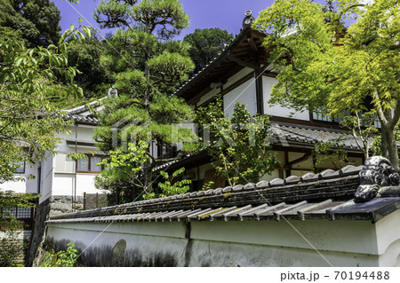 岡寺　境内　奈良県明日香村 70194488