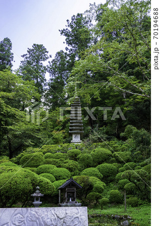 岡寺 十三重石塔 奈良県明日香村 岡寺 十三重石塔 奈良県明日香村 70194688