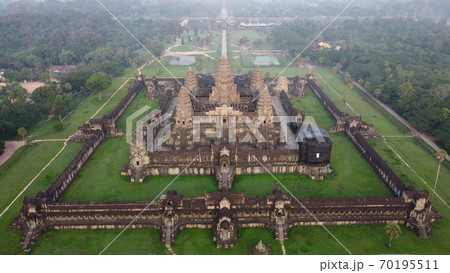 【世界遺産】シェムリアップのアンコール遺跡群・アンコールワット 70195511