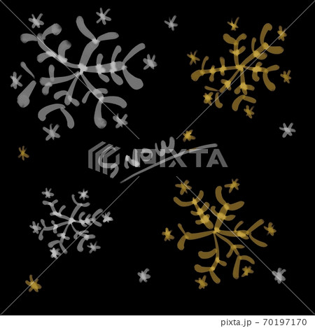 水彩筆で描いた花みたいな雪の結晶＿黒地に金銀 70197170