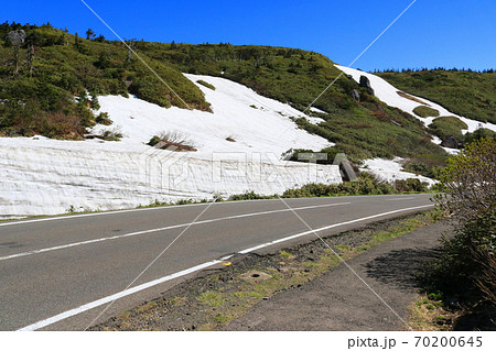 残雪の八幡平 70200645
