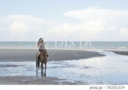 Business summer holiday and travel concept Business summer holiday and travel concept 70201224