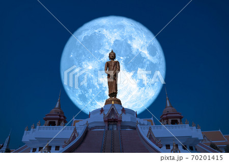Super Hay moon on night sky in the Asanha bucha day back Sunday Buddha Super Hay moon on night sky in the Asanha bucha day back Sunday Buddha 70201415
