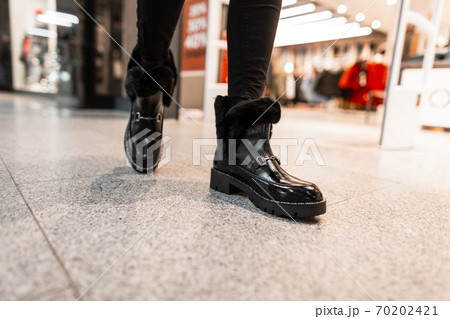 Stylish new collection of winter warm women's 70202421