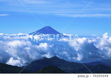 雲海と富士山 雲海と富士山 70205049