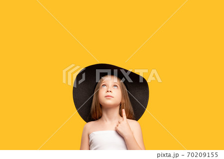 child dream great opportunity special offer girl 70209155