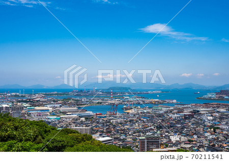 夏の高塔山展望台から見る北九州の眺め【福岡県北九州市】 夏の高塔山展望台から見る北九州の眺め【福岡県北九州市】 70211541