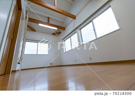 リフォームした部屋　洋室 完成 70218300