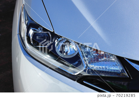 ヘッドライト 70219285