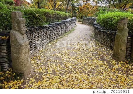 容認民俗村 秋 道 70219911