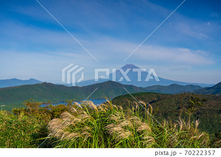 (神奈川県)秋の箱根大観山から望む、富士山 (神奈川県)秋の箱根大観山から望む、富士山 70222357