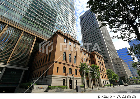 東京の街並み　丸の内　日本工業倶楽部会館 70223828