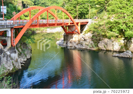 県道20号線の王滝川に架かる常盤橋 県道20号線の王滝川に架かる常盤橋 70225972
