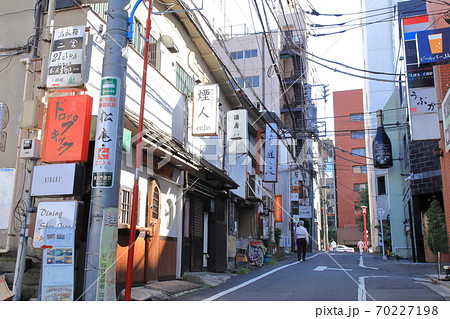 車力門通り　四谷荒木町 70227198