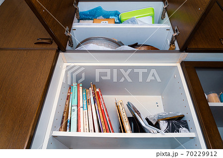 キッチンの吊戸棚 キッチンの吊戸棚 70229912