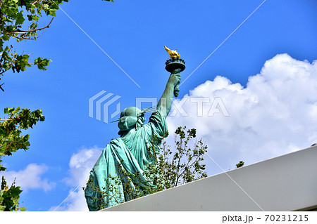ニューヨークリバティ島自由の女神像 70231215