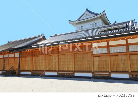 本丸御殿と小天守 本丸御殿と小天守 70235758