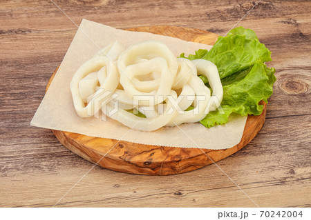 Raw squid rings for cooking 70242004
