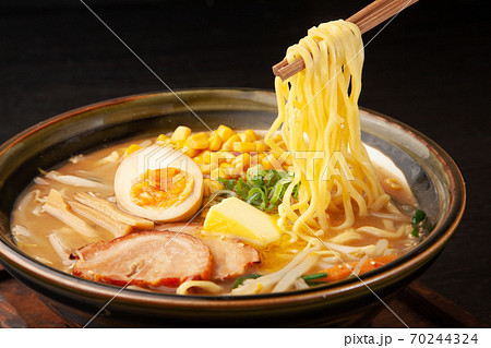 味噌バターコーンラーメン 70244324