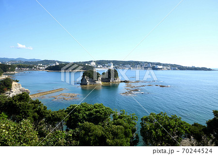 番所山公園から円月島を望む 70244524