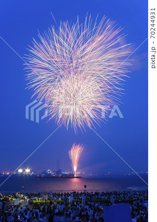 愛知県 名古屋港の花火大会の写真素材