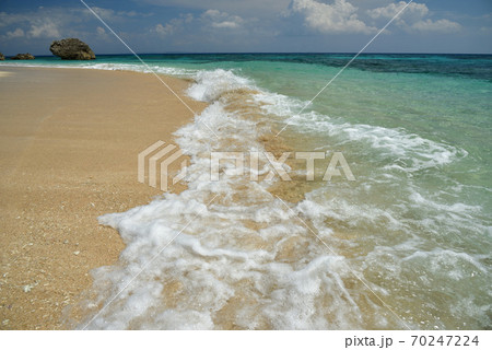 コマカ島の海 コマカ島の海 70247224