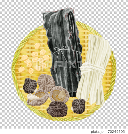 漏勺上的高級果汁的材料插圖 70249503