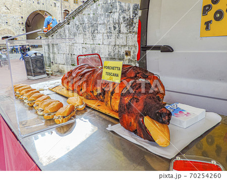 サン・ジミヤーノの広場 70254260