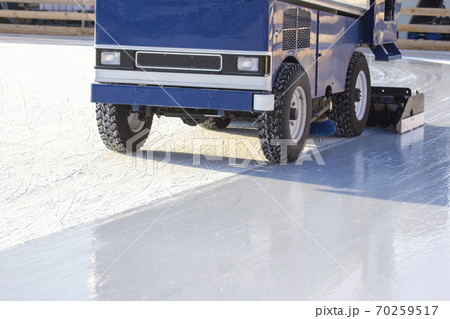 special machine for cleaning ice on an ice rink. transport industry. street ice rink service special machine for cleaning ice on an ice rink. transport industry. street ice rink service 70259517
