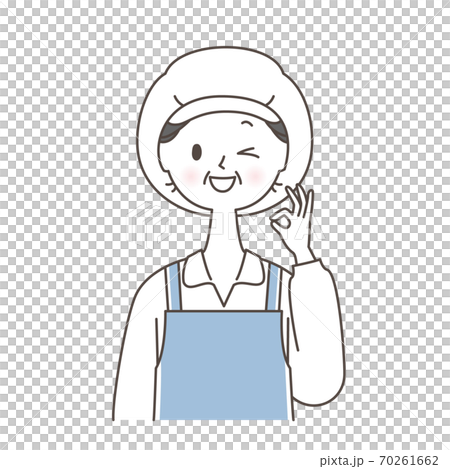 作業服 OKサインを出す調理補助のシニア女性 70261662