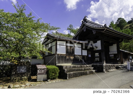 橘寺 西門 奈良県明日香村 橘寺 西門 奈良県明日香村 70262366
