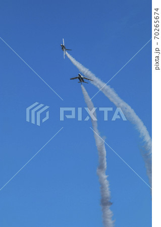 自衛隊航空祭での飛行ショー 自衛隊航空祭での飛行ショー 70265674